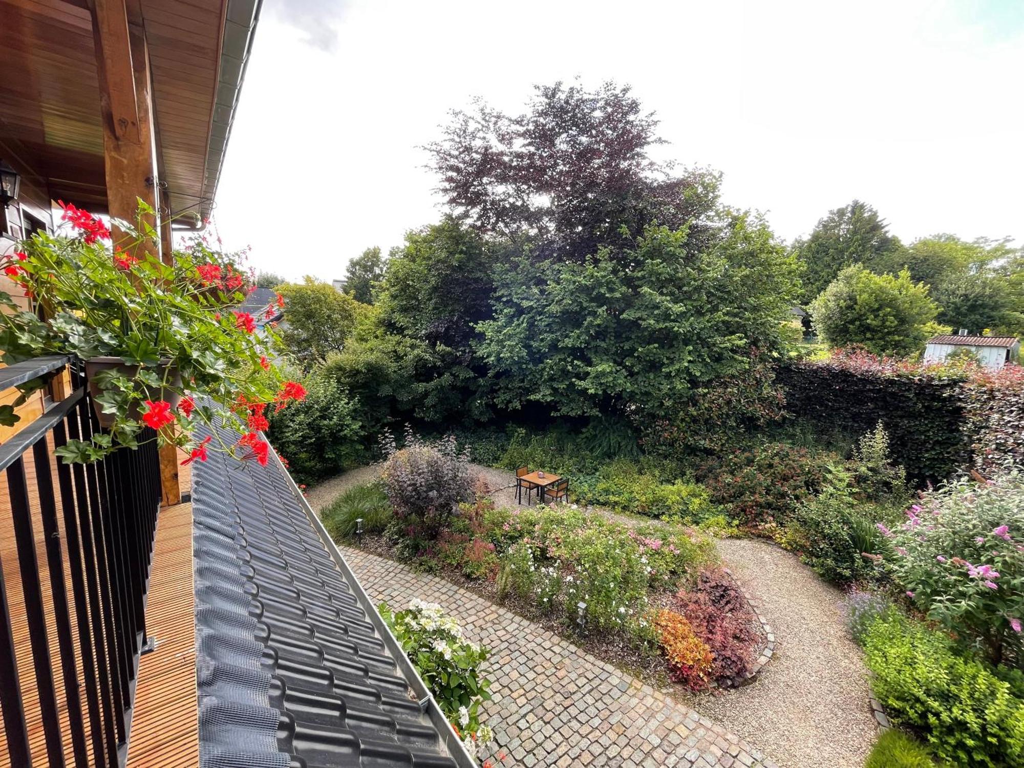 Hallerbos B&B in Bluebell Forest Halle  Exterior foto
